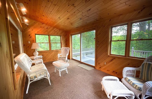 Pulaski House | Douglaston Salmon Run - River Lodge