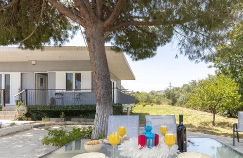 Spata-Artemida Cottage | Doukas House Cottage with vineyard, Artemis
