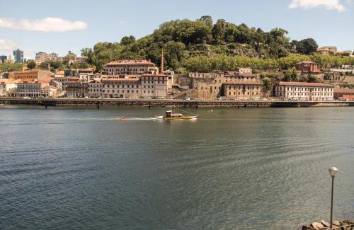 Santa Marinha Apartment | Douro Destilaria Residence by Porto City Hosts