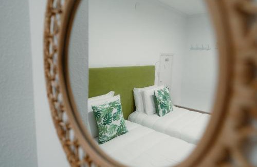 Vila Nova de Gaia Hostel | Douro Garden - Authentic Portuguese Guesthouse