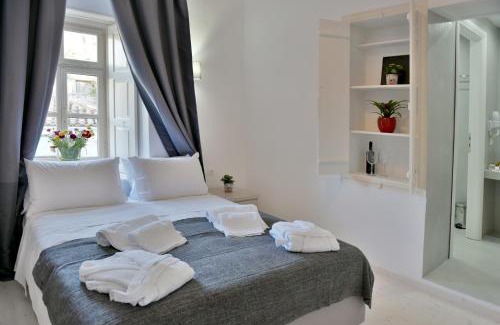 Hydra Hotel | Douskos Port House