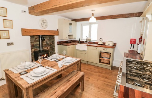 Abergele Cottage | Dove Cottage