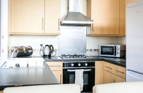 Fenny Bentley Cabin | Dove Lodge @ Ashbourne Heights Perfect accommodation for a family, on a fully equipped holiday park