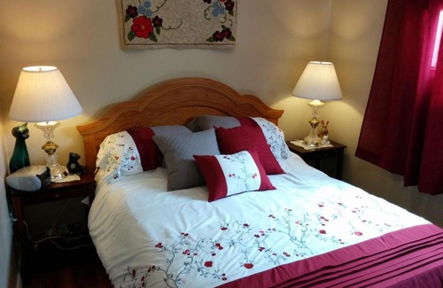 Twillingate Bed & Breakfast | Dove's Nest BnB