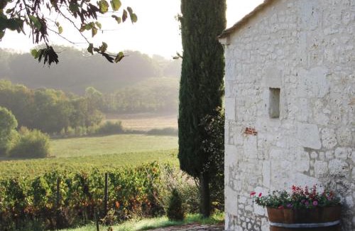 Les Leves-et-Thoumeyragues House | Dovecote of Château Hostens-Picant