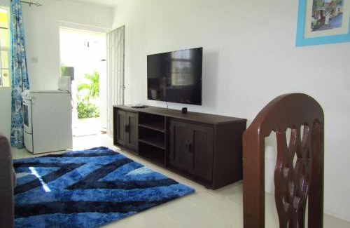 Dover Apartment | Dover Apt 1 by Dover Beach