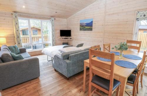 Saddleworth House | Dovestone Luxury Lodges sleeps 6 - pet free