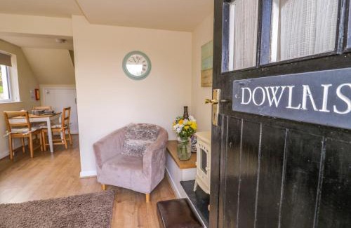 Llanllyfni House | Dowlais