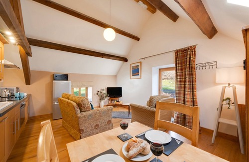 Snowdonia National Park Area House | Dowlod y Gelli - One Bedroom House, Sleeps 2