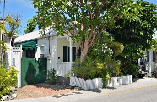 Downtown House | Down Island Digs - 2BR Cottage 1 Block off Duval Street Key West w/Private Pool