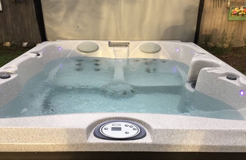 Cripple Creek House | ⭐️Down Town in the Heart of Cripple Creek, HOT TUB! Family Fun @ BishopsCabin!