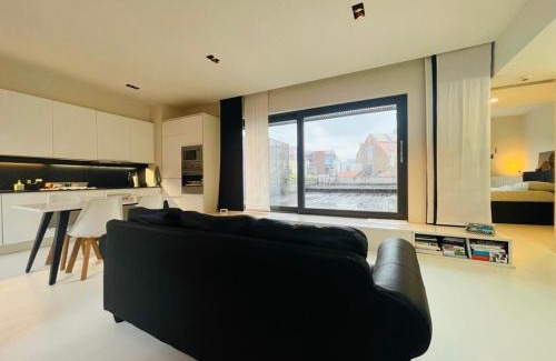 Quartier des Quais - Kaaienwijk Apartment | Down Town Penthouse with Private Parking