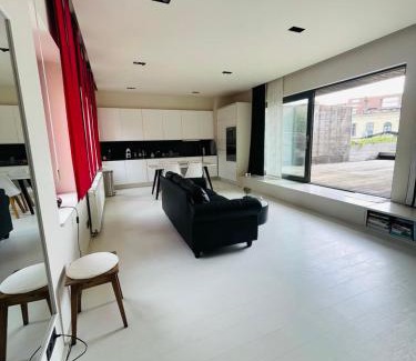 Quartier des Quais - Kaaienwijk Apartment | Down Town Penthouse with Private Parking