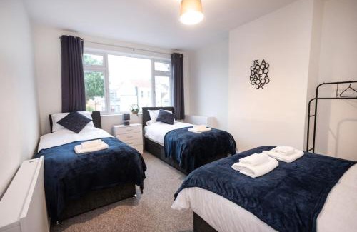 Staple Hill Apartment | Downend Rd Contractors Long Stay by ShortStayUK