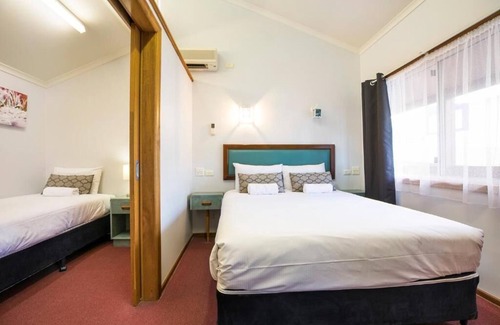 South Toowoomba Hotel | Downs Motel