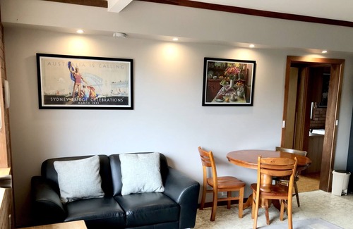 Anglers Reach Apartment | Downstairs unit to sleep 4 with mountain and Lake views.