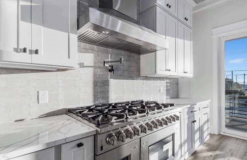 Bid-a-wee Beach House | Downtime Bid-A-Wee: Private Beach, Heatable Pool and Gulf Views