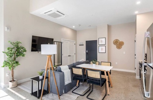 Downtown Cincinnati Apartment | Downtown 2-BR — Close to Over-the-Rhine District