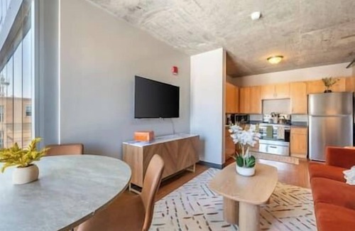 South Loop Condo | Downtown 2bd #4 - Near Grant Park, Museums, Lake