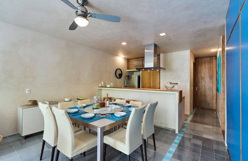 Zazil-ha Apartment | Downtown 2BR Home Beach at 200m w/Rooftop+Pool