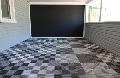 Wilmington House | Downtown 3BR Gem - Hot Tub - Covered Parking - Fenced Yard
