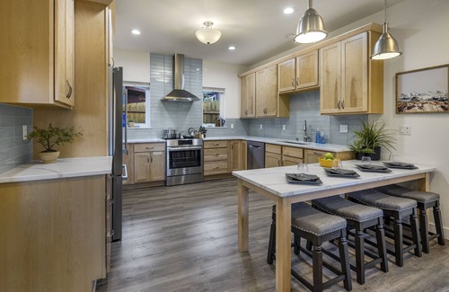 North Star House | Downtown Anchorage Retreat – 2 Full Kitchens, Coffee Bar & Wheelchair Accessible