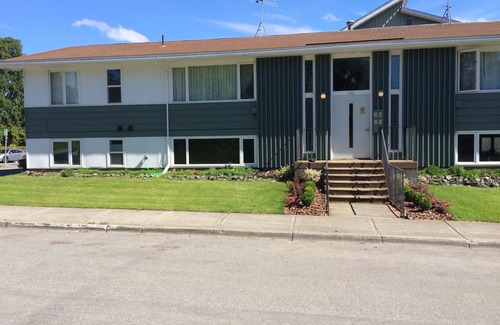 Downtown Anchorage Apartment | Downtown Anchorage Three Bedroom Furnished Apartment