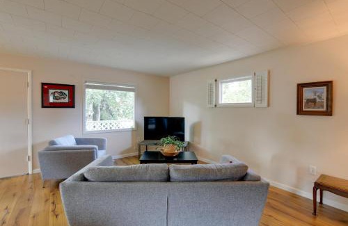 Downtown Anchorage House | Downtown Anchorage Vacation Rental with Garden Views