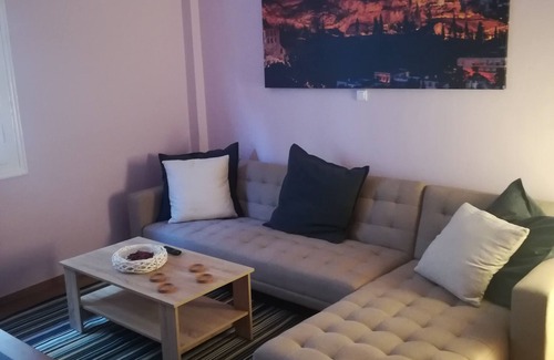 Athens House | DOWNTOWN ASPASIA 'S APPARTMENT