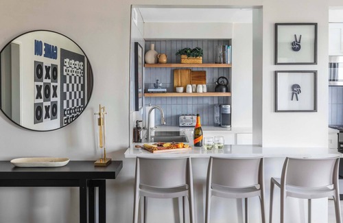 Downtown Atlanta Condo | Downtown ATL Condo Balcony/Free Parking/24hr Luggage