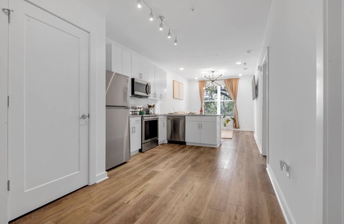 Old Fourth Ward Condo | Downtown Atlanta Home Away From Home-2