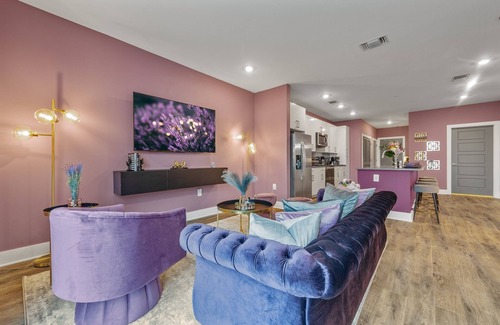 Downtown Atlanta Apartment | Downtown Atlanta Oasis: Stylish & Work-Ready for Business Travelers & Explorers
