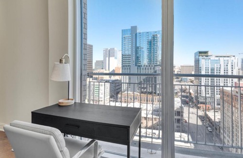 Waller Creek District Apartment | Downtown Austin 1br w gym pool wd nr Capitol ATX-165