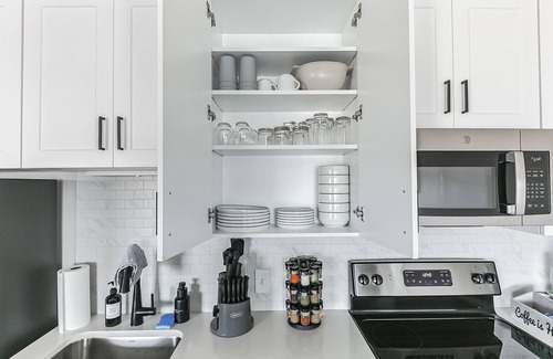 Downtown Cincinnati Apartment | Downtown/Bengals/Reds/TQL/OTR