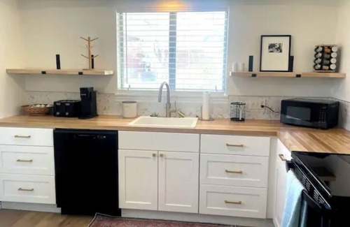 Blanding House | Downtown Blanding Bungalow