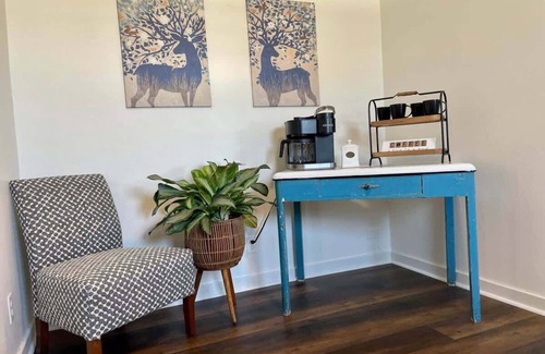 Ironwood Condo | Downtown "Blue Room" at Villages on Aurora