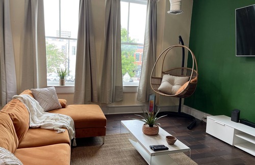 Macon Condo | DOWNTOWN BOHEMIAN LOFT