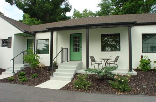 Downtown Branson Cottage | Downtown Branson Cottage