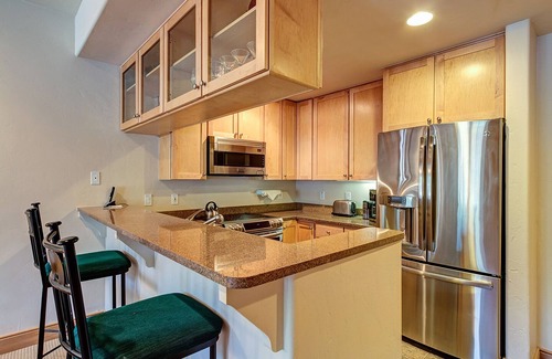 Historic District Condo | Downtown Breckenridge, Garage Parking, Access to Hot Tubs!