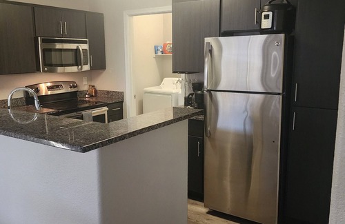 Evans Churchill Apartment | Downtown Cactus Diamond