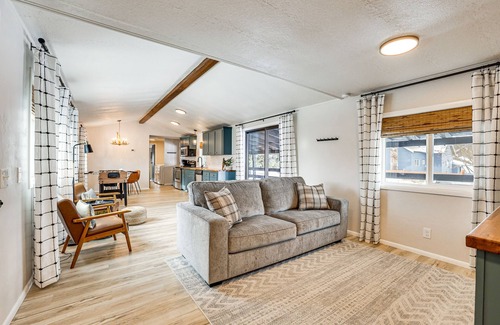 Cascade House | Downtown Cascade Vacation Rental < 1 Mi to Lake!