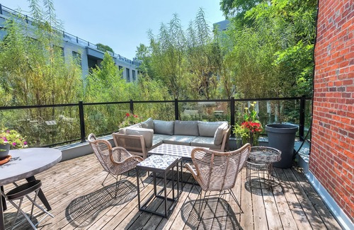 Latin Quarter House | Downtown Central Luxurious Mansion 7 Bedrooms 9000 sqft
