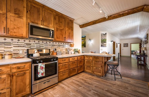 Chama Apartment | Downtown Chama Apartment - Other Side of the Tracks