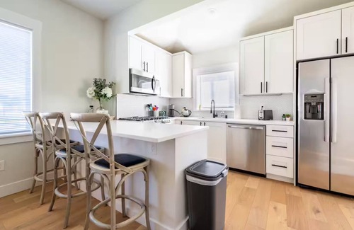 Hough House | Downtown Charm Meets Waterfront Walk to Everything