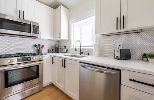 Hough House | Downtown Charm Meets Waterfront Walk to Everything