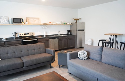 Clarksville Apartment | Downtown Clarksville’s Perfect Location!