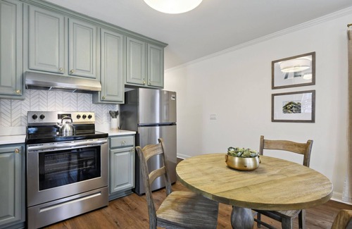 Pass Christian Cottage | Downtown Coastal Escape/Walk to Beach & Shops