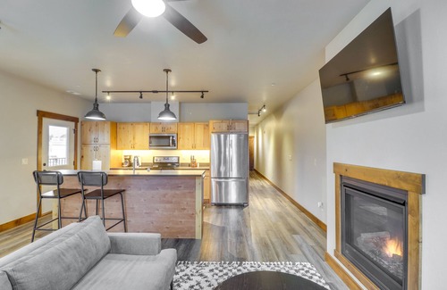 Columbia Falls Condo | Downtown Columbia Falls Condo: 16 Mi to Ski Resort