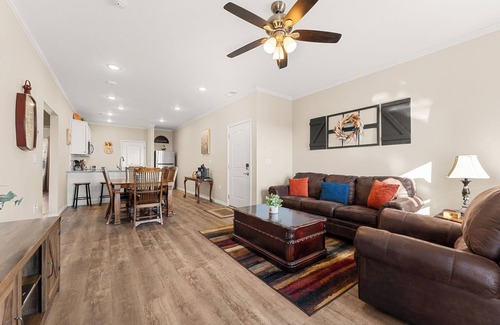 Branson Condo | Downtown Comfort and Close to Branson's Excitement!