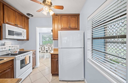 Cocoa Beach Apartment | Downtown Cottage - In the Heart of Cocoa Beach!
